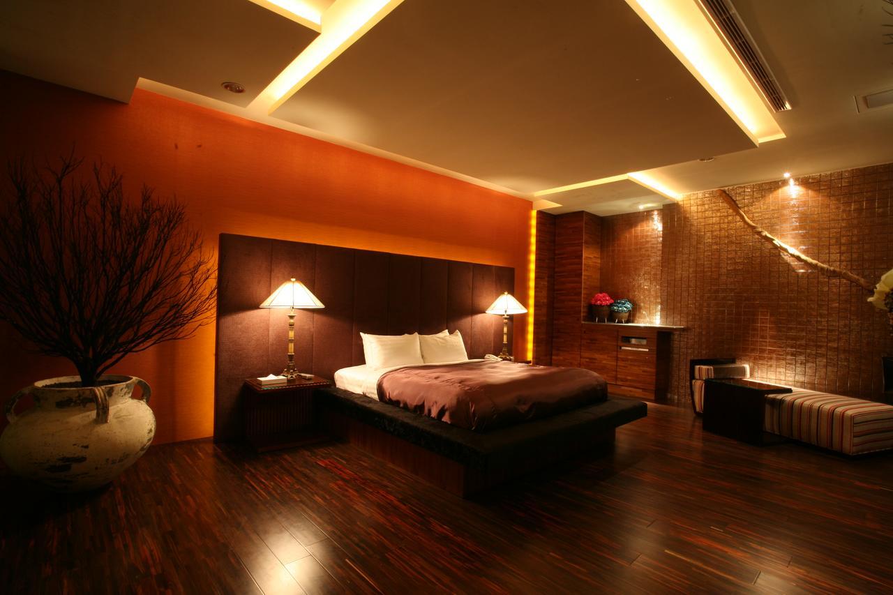 Chateau Boutique Motel Taichung Exteriör bild